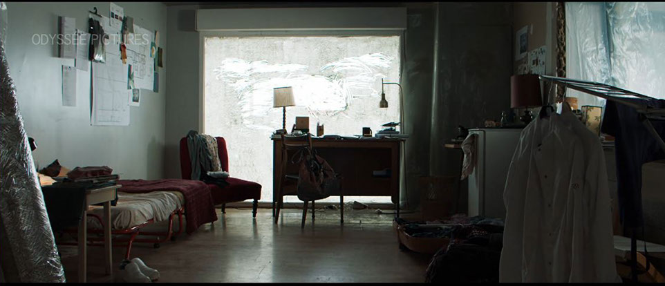 intérieur maison d'audrey lamy - la brigade film louis julien petit 