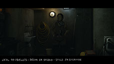 stills du décor du film vermines réalisé par sebastien vanicek - le local poubelles de l'immeuble des arènes Picasso